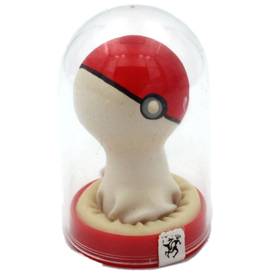 Handbemalte Kondome im Pokéball-Design